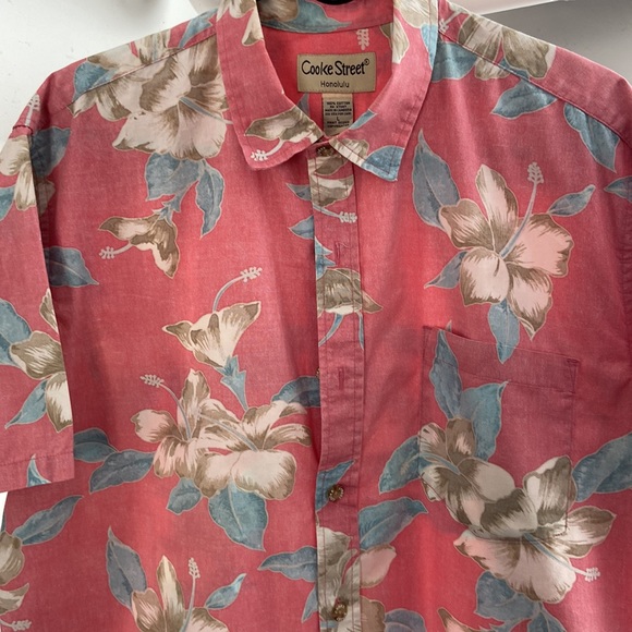 Sold-Set of 3- Cooke Street Honolulu Hawaiian Shirts-Large - Picture 5 of 16